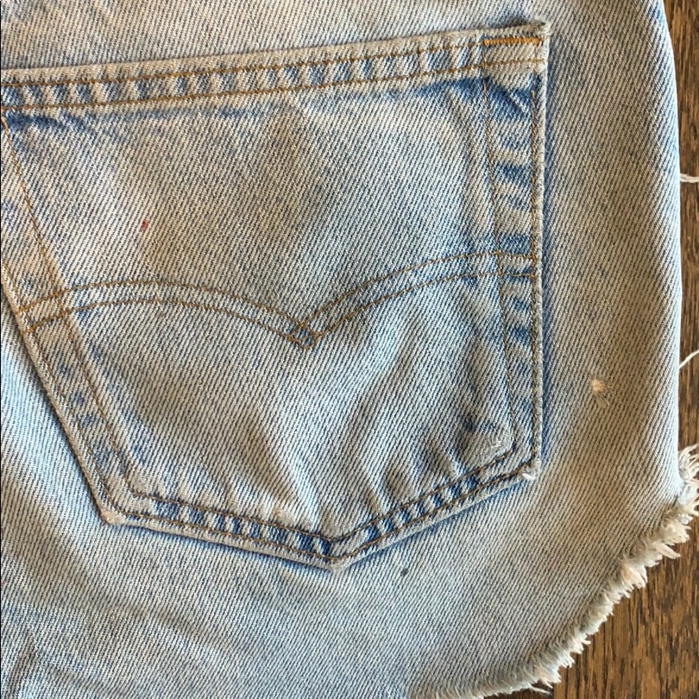 Vintage Levi’s 501 cutoff jean shorts - Picture 6 of 6